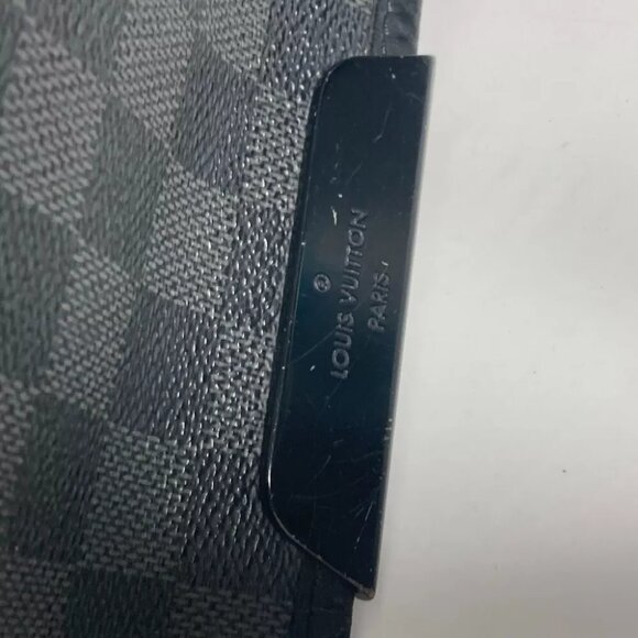 LOUIS VUITTON N41272 Damier Graphite Distrix MM Messenger Crossbody Shoulder Bag - Picture 6 of 13